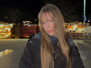 MollyyMay live cam video preview